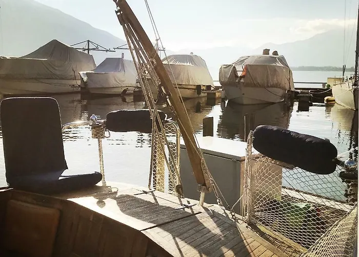 Sailboat, Do-minus Design Retreat &