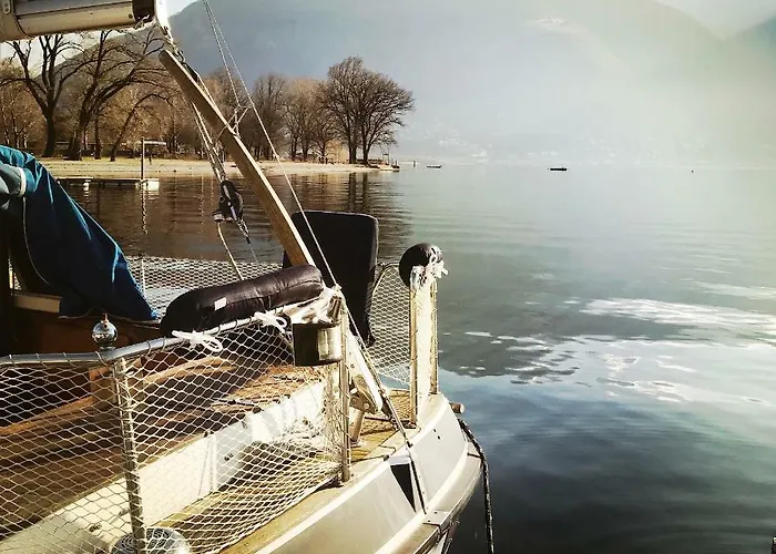 Botel Sailboat, Do-minus Design Retreat & Locarno